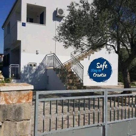 Apartmani Lomar Stari Grad  Exteriér fotografie