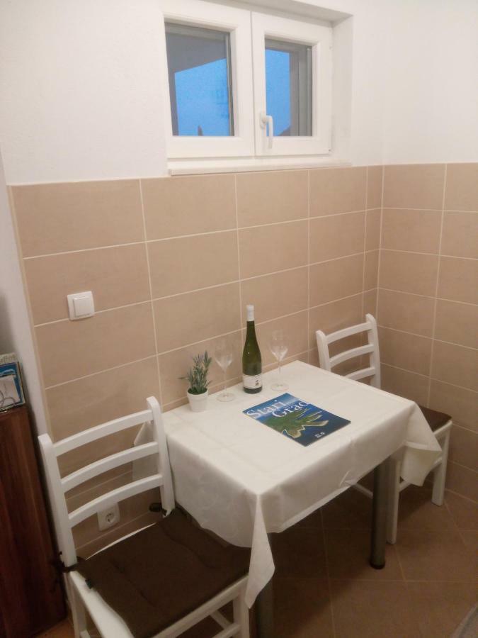 Apartmani Lomar Stari Grad  Exteriér fotografie