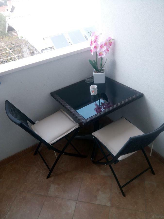 Apartmani Lomar Stari Grad  Exteriér fotografie