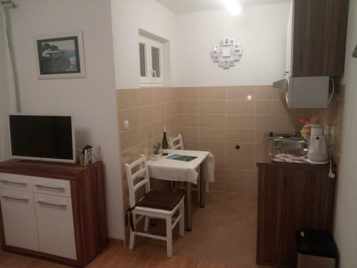 Apartmani Lomar Stari Grad  Exteriér fotografie