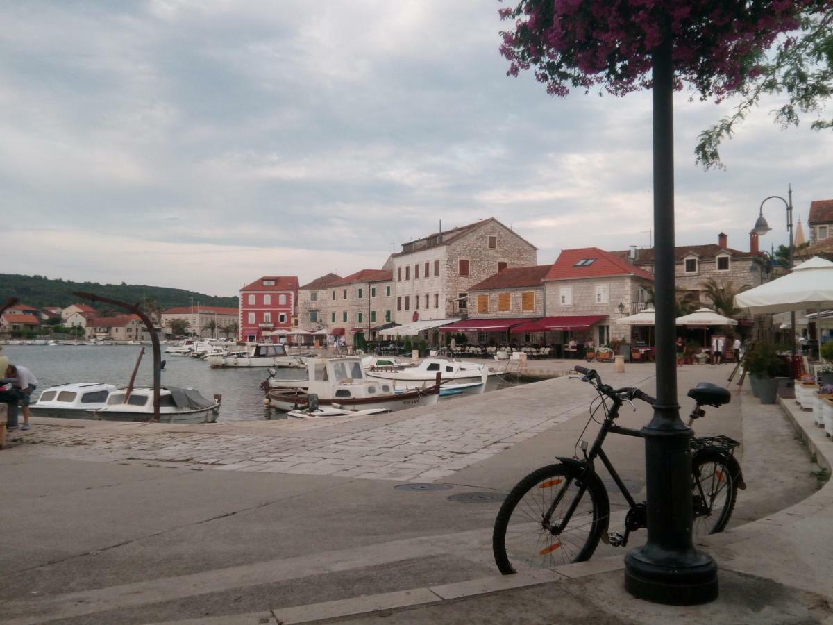 Apartmani Lomar Stari Grad  Exteriér fotografie