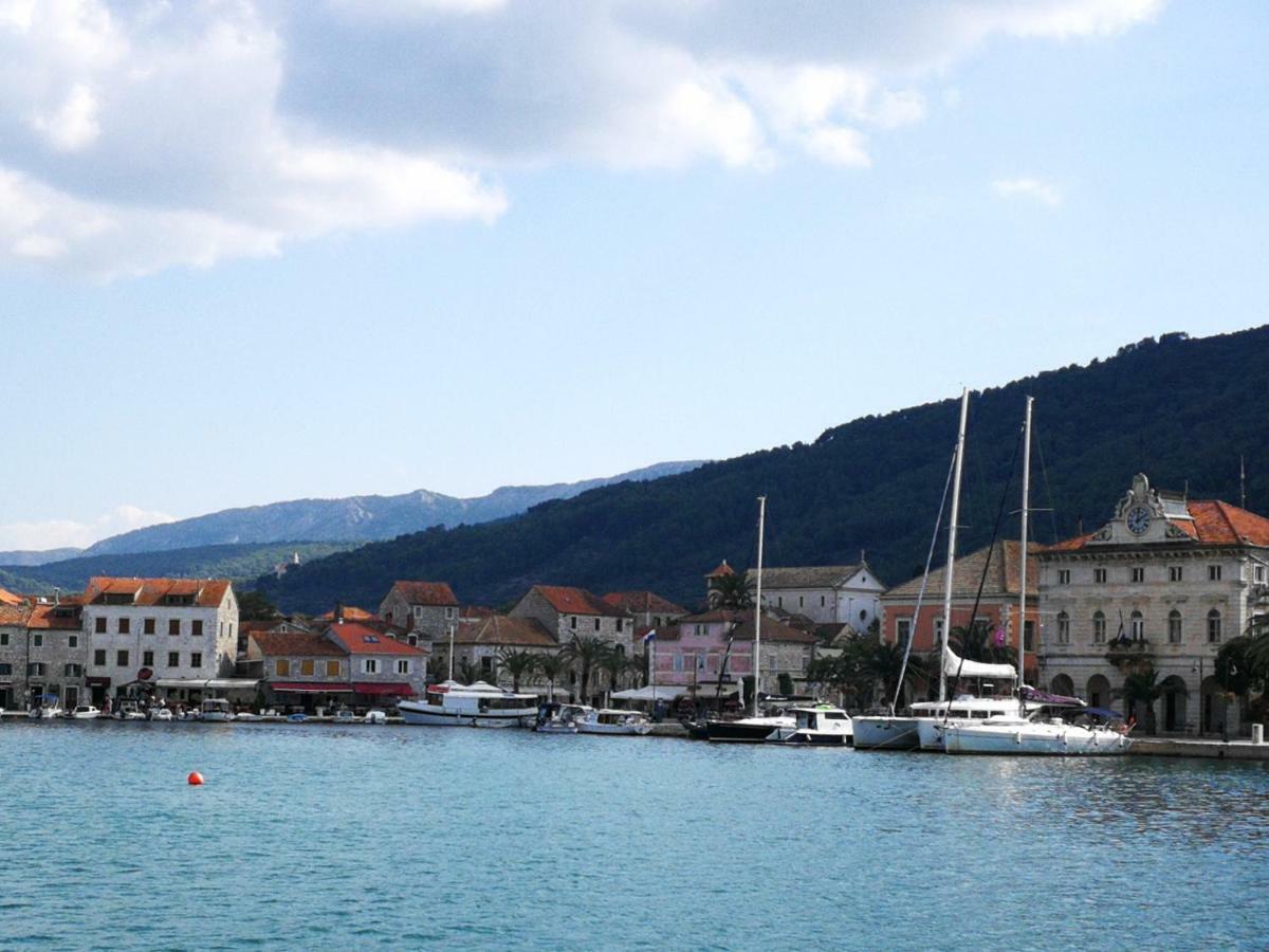 Apartmani Lomar Stari Grad  Exteriér fotografie