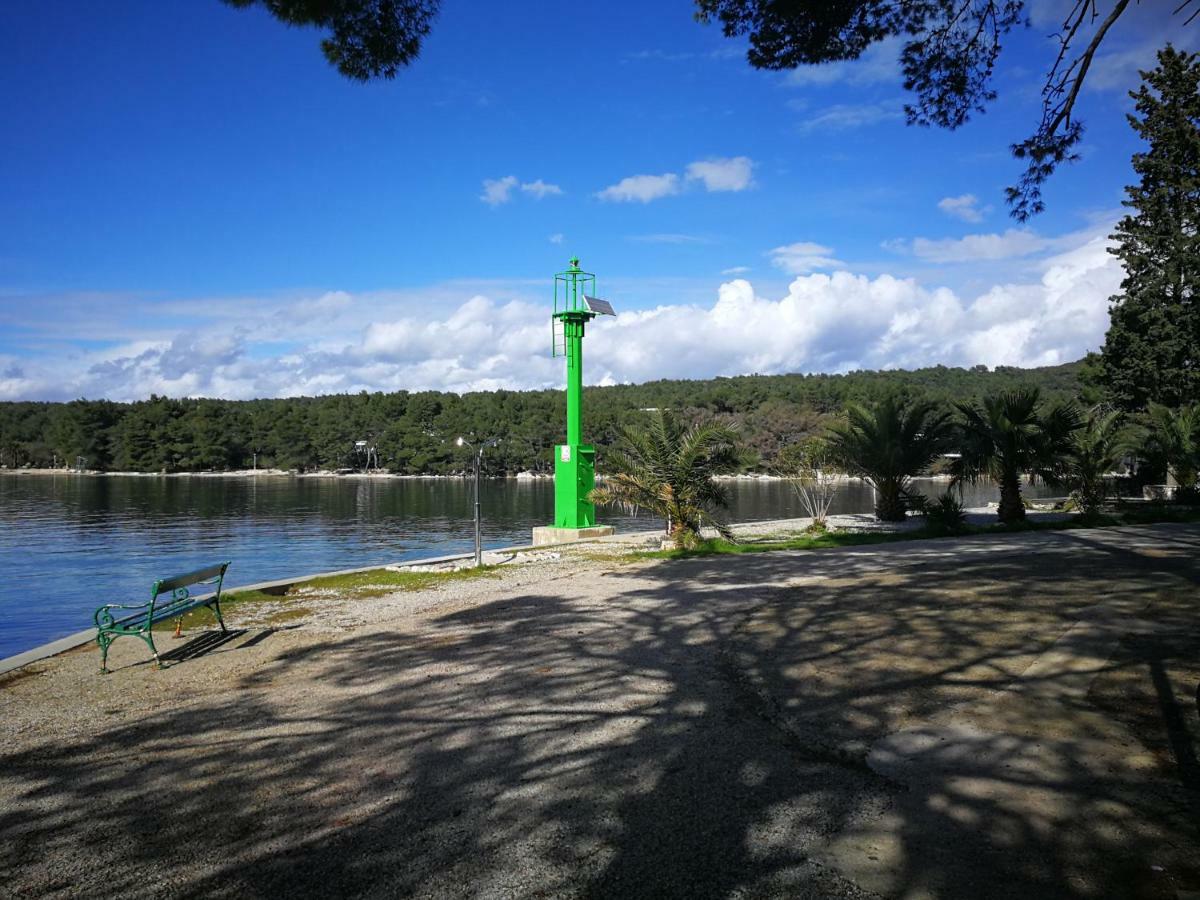Apartmani Lomar Stari Grad  Exteriér fotografie